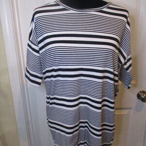 LuLaRoe Irma Black and White Stripe Tunic XXS